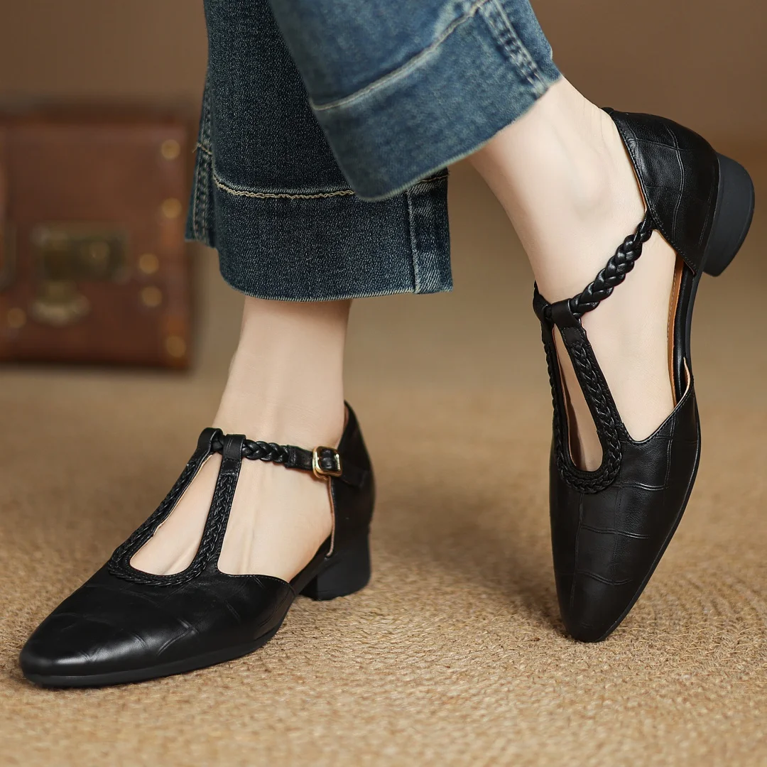 Vittoria | Mary Jane Donna