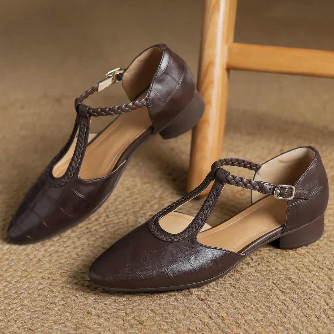 Vittoria | Mary Jane Donna