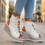 Sandra | Stivaletti con Zeppa Aperti. Design Sofisticato per un Comfort Ineguagliabile